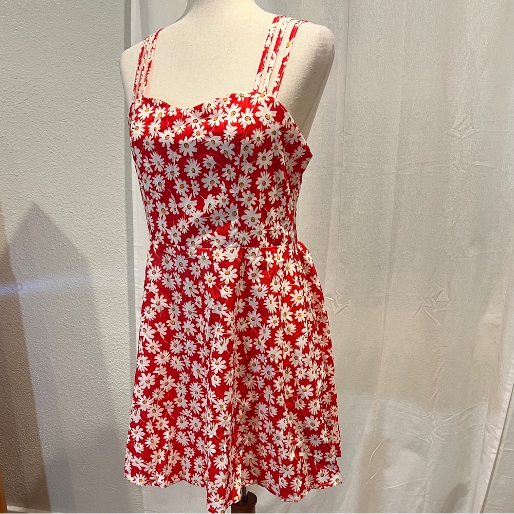 Floral Red and White Dress - Picture 8 of 9